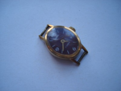 Ceas dame mecanic sovietic Zaria 17 rubine, carcasa aurita, defect, cheita bloca foto