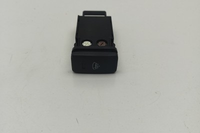 Comutator &amp;icirc;ncălzire parbriz LEXUS IS II GSE2_, ALE2_, USE2_ 2005 OEM: 84794-33020 | 29073353 foto