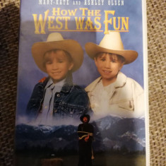 Casete video VHS -How the West was fun -With the Olsen Twins- Film Limba Engleza