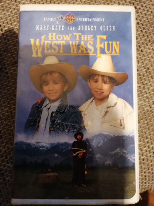Casete video VHS -How the West was fun -With the Olsen Twins- Film Limba Engleza
