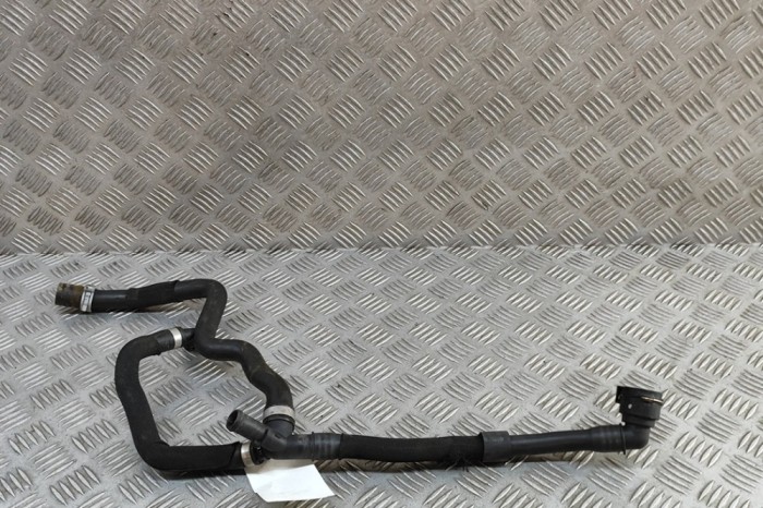 Furtun de lichid de răcire BMW X1 F48 2016 OEM: 8593802 | 32053637