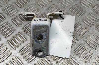 Balama ușă dreapta spate TOYOTA HILUX VIII Pick-up _N1_ 2019 OEM: 68770-02020 22371574 foto