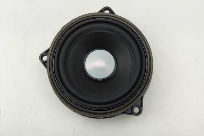 Difuzor ușă dreapta față BMW 3 F30, F80 2015 OEM: 9289965 | 31455497