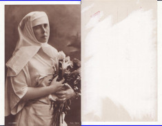 Casa Regala - Regina Maria in uniforma de infirmiera foto