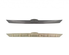 Ornament capota spate Ford Focus 2 Hatchback 01.2008-12.2010 pentru modele cu system KeyFree, cod 1535947, grunduit