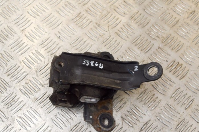 Suport motor st&acirc;nga MAZDA CX-3 DK 2018 OEM: DB2W-39070,DB2W39070 13981093