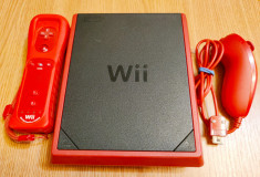 Consola Wii mini, ro?ie, accesorii originale, wiimote cu motion plus foto