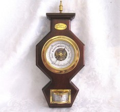 BAROMETRU SI TERMOMETRU GERMANIA IN RAMA ALAMA PE SUPORT DIN LEMN 31.5 CM
