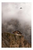 Tablou Canvas cu tema Refugiu &icirc;n &Icirc;mbrățișarea Norilor, 26 x 39 cm, CMCLASS