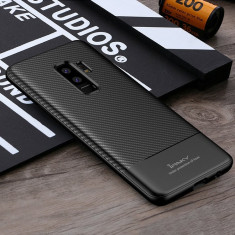 Husa Samsung Galaxy S9 Plus - iPaky Carbon Fiber Black foto