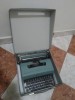 Masina de scris vintigi Olivetti Lettera 32, Fabricat &icirc;n Yougoslavie