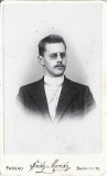 M1807N Portret de bărbat cu pince-nez, studio Fritz Moritz, Passau