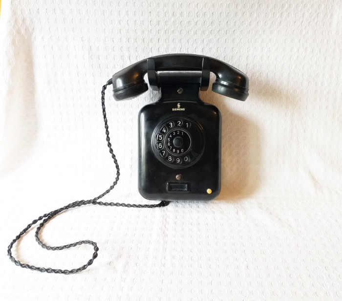 Telefon de perete Siemens, telefon vechi de colectie - decor