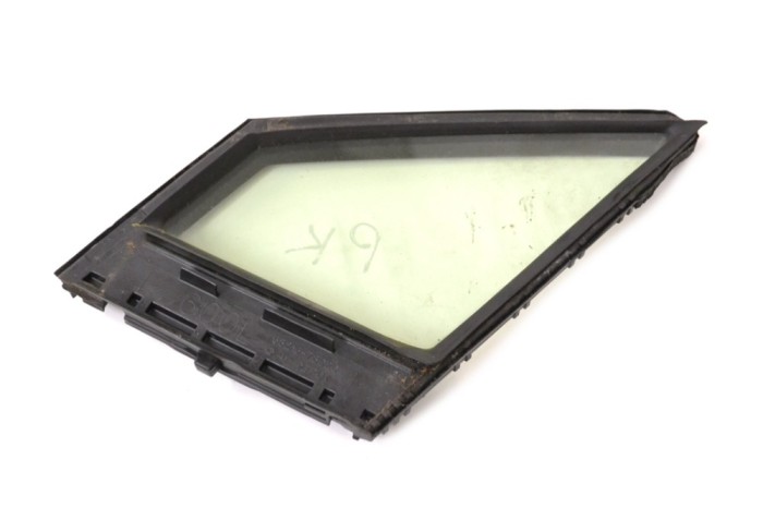 Geam lateral st&acirc;nga față LEXUS NX _Z1_ 2018 OEM: 68216-78020 11792878