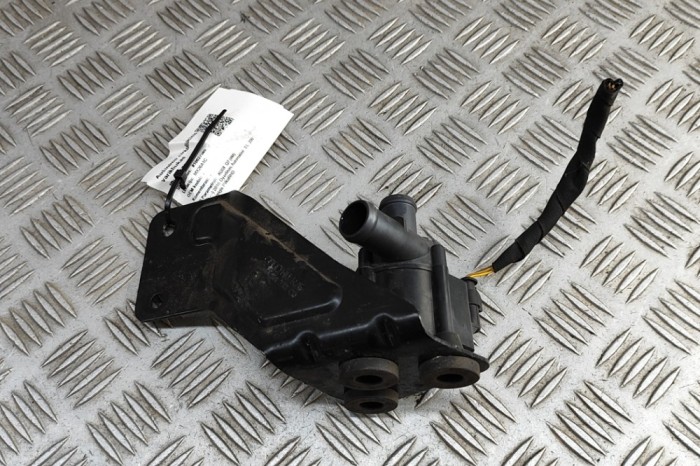 Pompa de apa auxiliara AUDI Q7 4M 2016 OEM: 4M0121233CD,06H121601M,7.04071.21.0 | 31799844