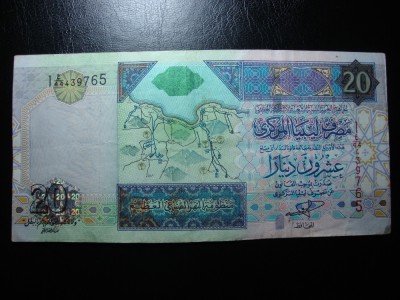 LIBIA 20 DINARI 2002 foto