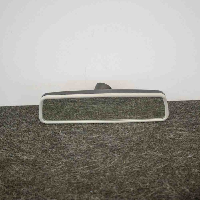 Oglinda retrovizoare interioară VW PASSAT B6 3C2 2010 OEM: E9014022 2732753