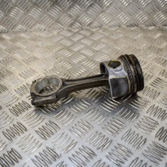 Piston VW TRANSPORTER V T5 Furgon 2012 OEM: 03L107065N038105401J017040512 4088675