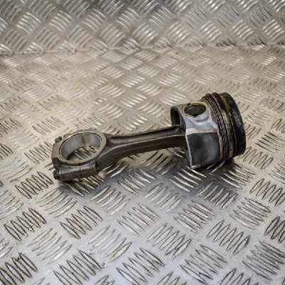 Piston VW TRANSPORTER V T5 Furgon 2012 OEM: 03L107065N038105401J017040512 | 4088675 foto