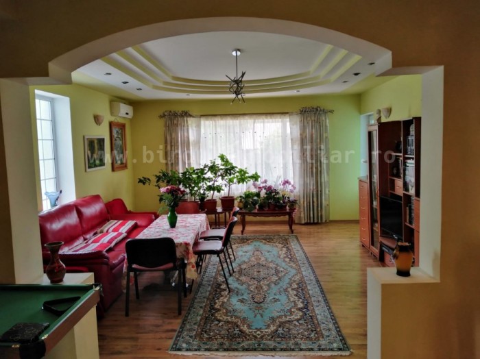 V&acirc;nzare Vilă P+1+Pod+Beci &ndash; Ideală pt 2 Familii, teren 700mp,Constanța