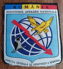 C7 25 - Ecuson tematica militara - informatii militare - piese de colectie! foto
