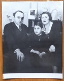 Fotografie interbelica, Armand Calinescu cu sotia si fiul sau