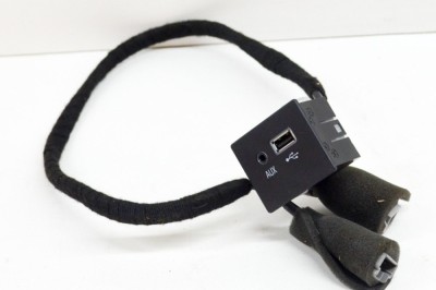 Port USB/AUX-In MASERATI GHIBLI M157 2016 OEM: 670009770 13982737 foto