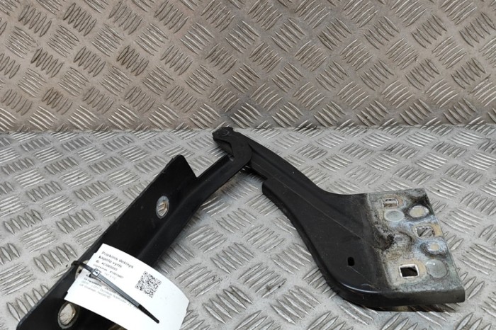 Balama capota dreapta față JAGUAR F-PACE X761 2017 OEM: HK83-16801-C 23066093