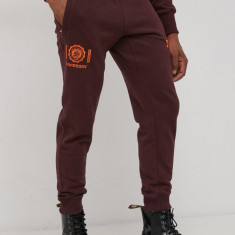 Superdry Pantaloni de bumbac bărbați, culoarea bordo, cu imprimeu