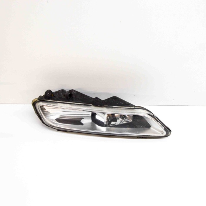Proiector ceață st&acirc;nga față VW PASSAT Variant B7 365 2011 17247699