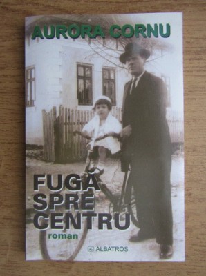 Fuga spre centru Aurora Cornu foto