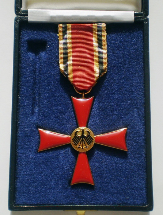 5.040 GERMANIA RFG Order of Merit Cross II Class (Bundesverdienstkreuz) + CUTIE