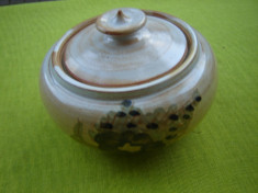 Ceramica frantuzeasca Provence, zaharnita foto