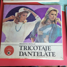 Carte Tricotaje dantelate vintage