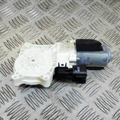 Motor macara geam ușă dreapta spate JAGUAR F-PACE X761 2020 OEM: C39858-100 13999222 foto