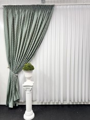 Draperie baroc, verde foto