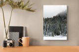 Tablou Canvas, "Tăcerea pădurii &icirc;n iarnă liniștită", Munte, Brazi, Zăpadă, Ceață, Calm, Natură, Iarnă, Frig, Tăcere, Frumusețe, 26 x 39 cm, CMCLASS