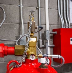 Mentenanta Instalatiilor de Stingere A Incendiilor foto