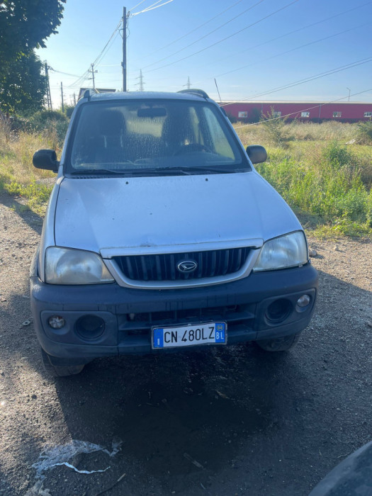 Daihatsu terios 1.3 benzina 2002 cu geamuri electric si clima