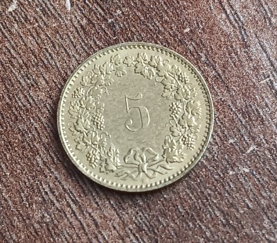 C50 - Moneda foarte veche - Elvetia - 5 rappen - 1993 foto
