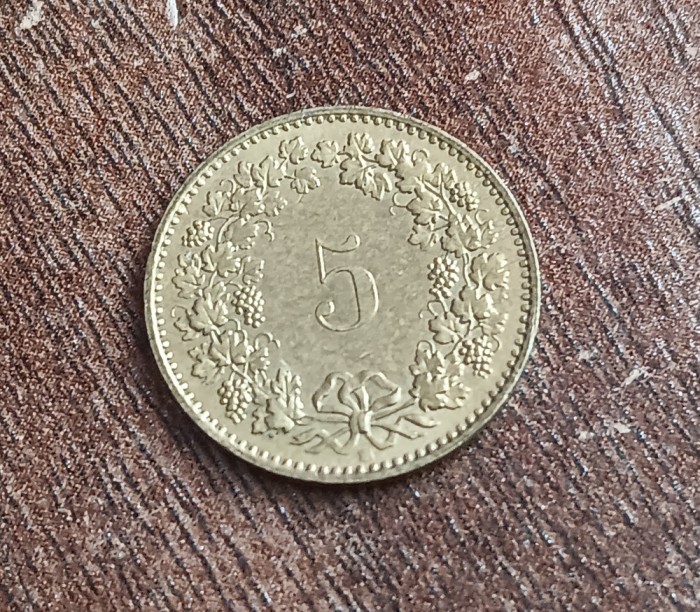 C50 - Moneda foarte veche - Elvetia - 5 rappen - 1993