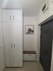 &Icirc;nchiriez studio, 2, Parter