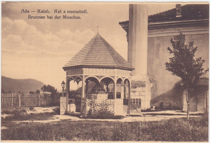 CP Insula Ada-Kaleh Ada Kaleh &ndash; Fantana de langa moschee circa 1910-1920