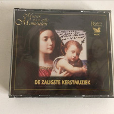 * Pachet 3 CD-uri muzica de Craciun, Reader's Digest