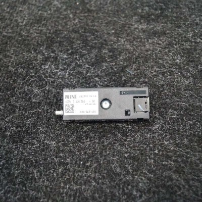 Amplificator de antena MINI COUNTRYMAN R60 2017 OEM: 9338153 | 2479452 foto