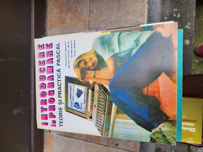Introducere &amp;icirc;n programare Pascal vintage foto