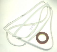 GARNITURA MAGNETICA USA CONGELATOR 7111000-00 pentru frigider / combina frigorifica LIEBHERR