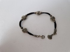 Bratara Camino de Santiago cu Charmuri din Argint prinse cu Snur Negru
