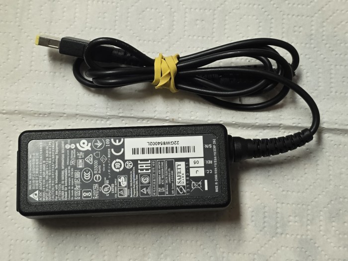 Incarcator laptop original Delta 19V 1.58A 30W ADP-30AD P - mufa tip USB