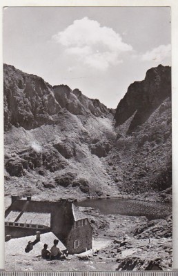 bnk cp Muntii Fagaras - Cabana si lacul Podragul - uzata foto